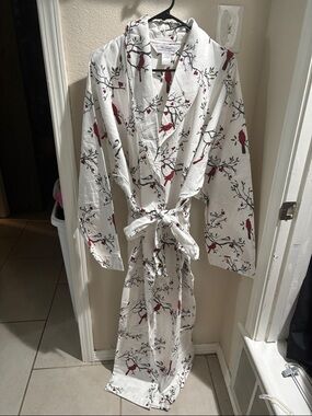 The Vermont Country Store White Cotton Robe with Red Cardinal Print 3X NWOT